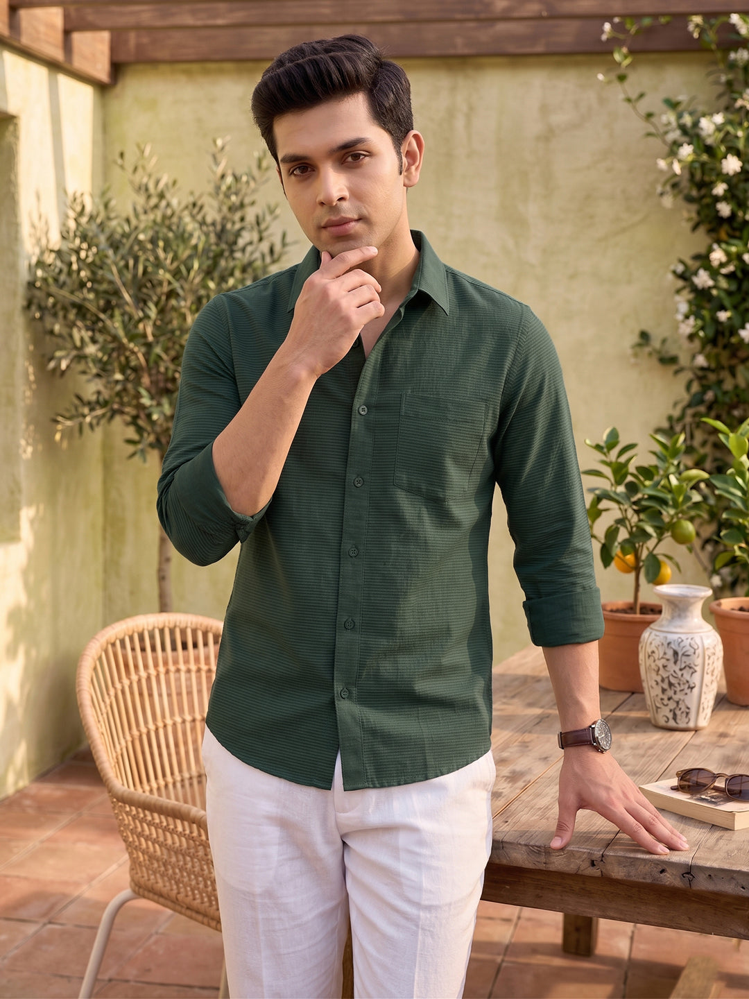 KISHRO Men Cotton Solid Regular Fit Casual Shirt - Green