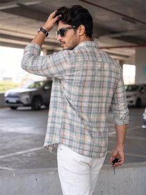 KISHRO Men Cotton Checked Regular Fit Casual Shirt - White