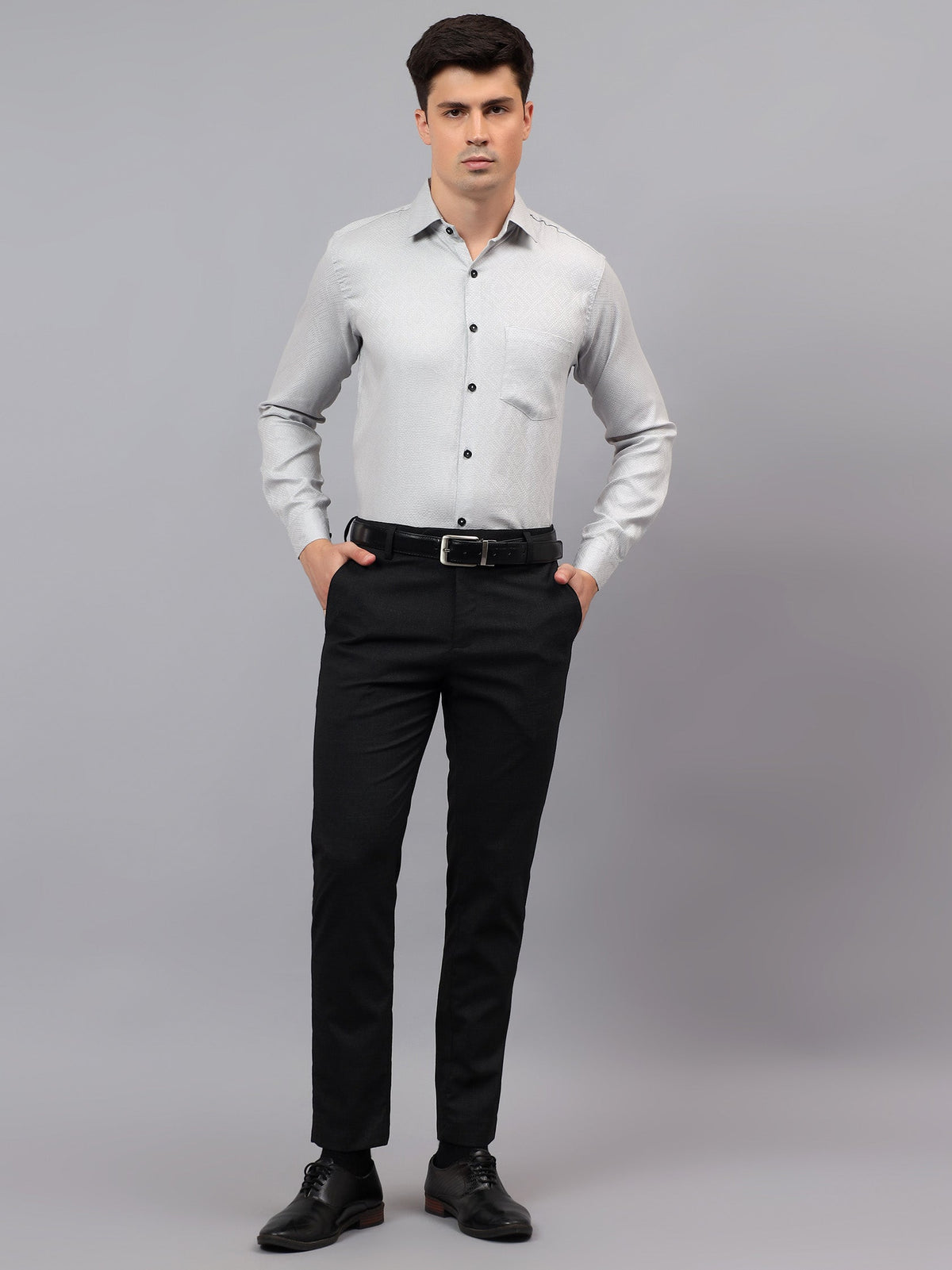 KISHRO Men Cotton Solid Regular Fit Casual Shirt - Black
