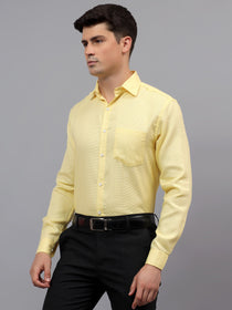 KISHRO Men Cotton Solid Regular Fit Casual Shirt - Black
