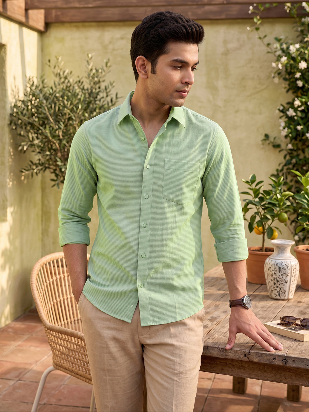KISHRO Men Cotton Solid Regular Fit Casual Shirt - Light Green