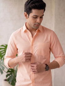 KISHRO Men Cotton Solid Regular Fit Casual Shirt - Pink