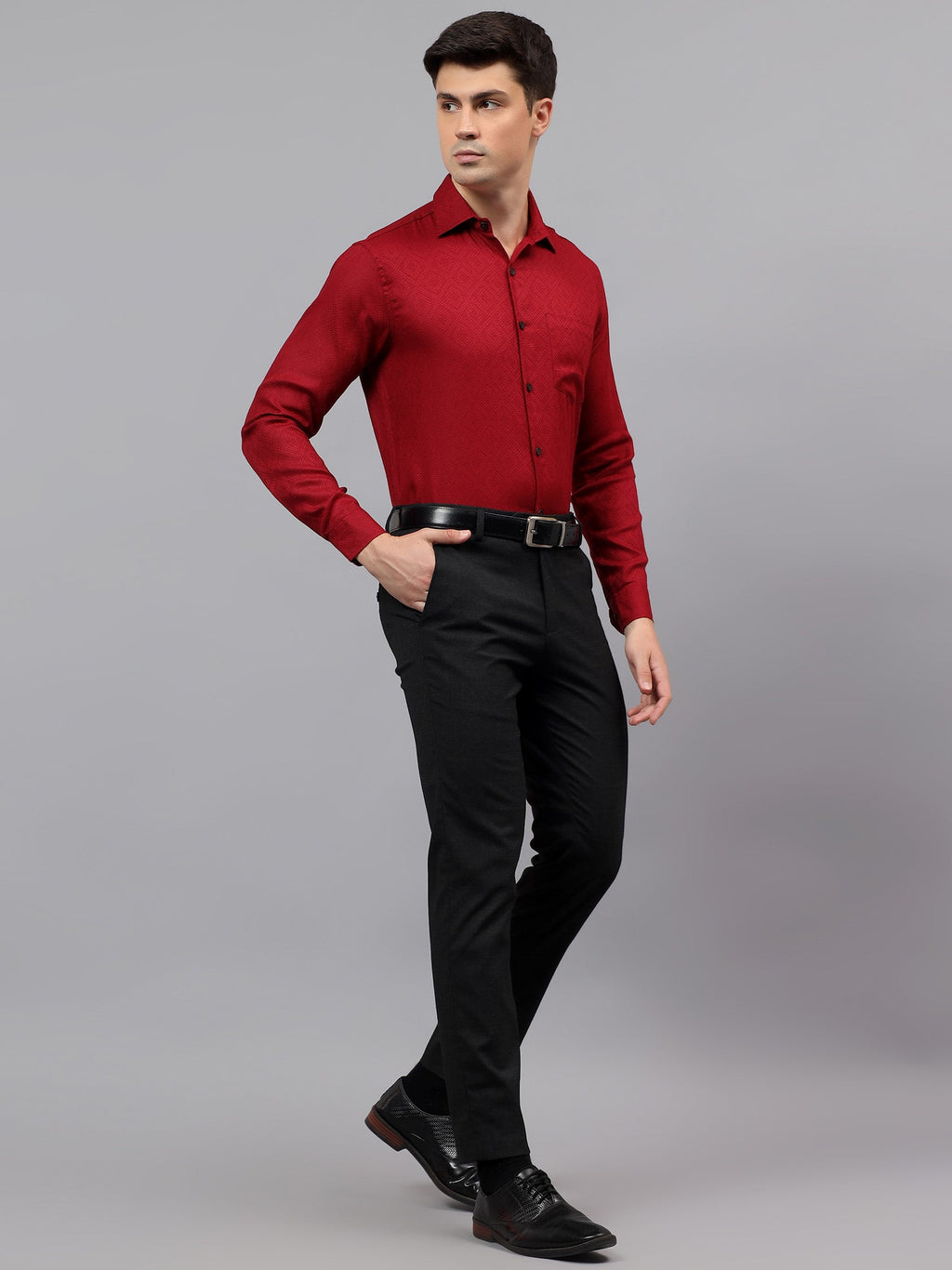 KISHRO Men Cotton Solid Regular Fit Casual Shirt - Black