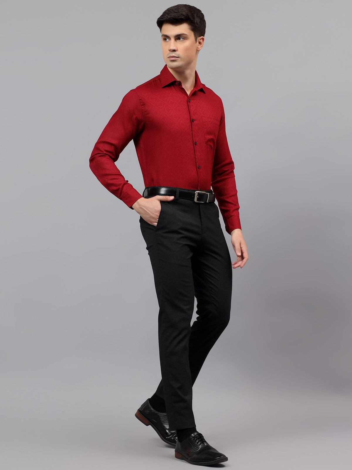 KISHRO Men Cotton Solid Regular Fit Casual Shirt - Black