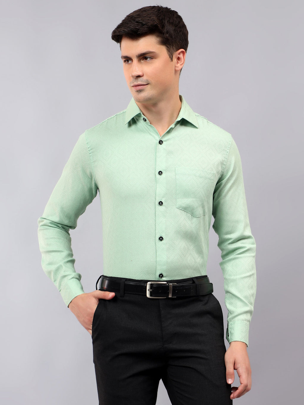 KISHRO Men Cotton Solid Regular Fit Casual Shirt - Black