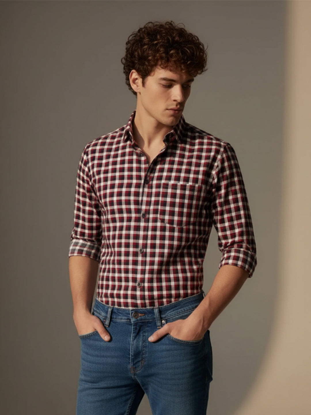 KISHRO Men Cotton Checked Regular Fit Casual Shirt - Maroon