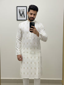 KISHRO Men Cotton Printed Regular Fit Mandarin Collar Short Kurta - White